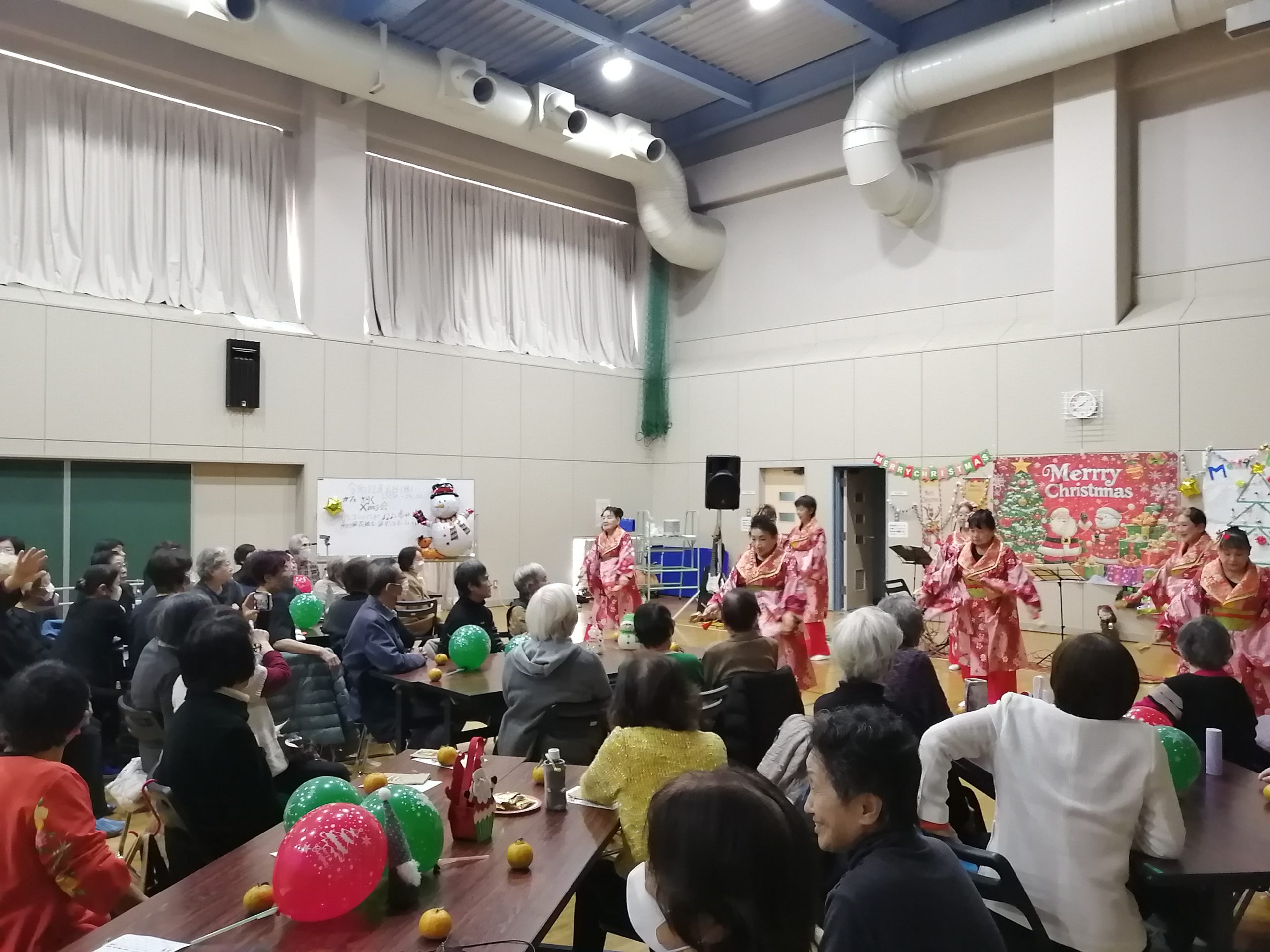 　ｶﾌｪ「きらく」第二回クリスマス会　出演者（団体・個人）募集